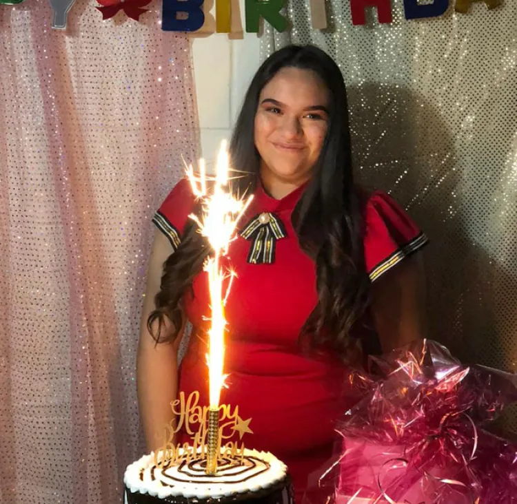 Festejan quince años de Jayme Lirenia