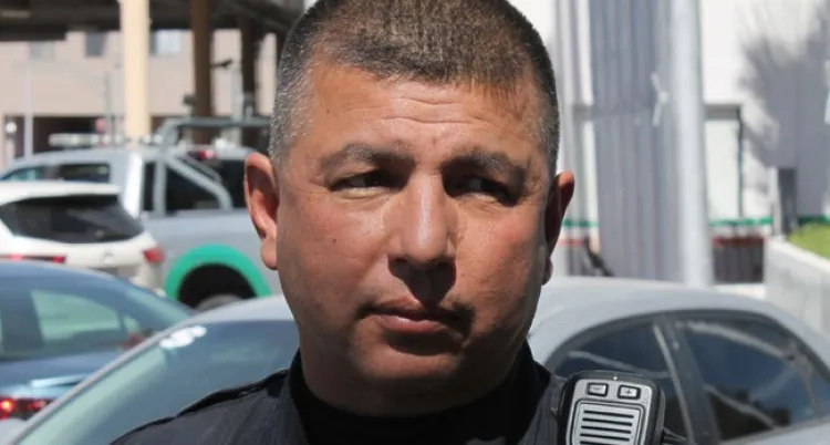 Llama Policía a estar en casa por seguridad