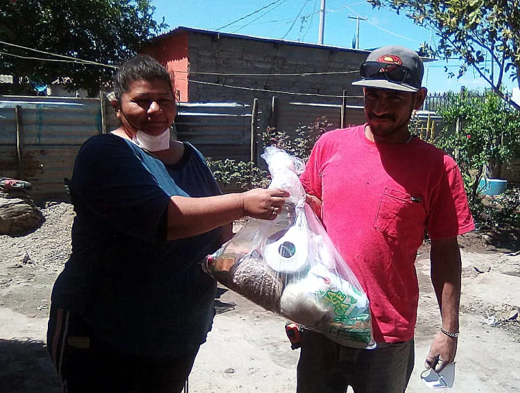 Llevan apoyos a familias indígenas