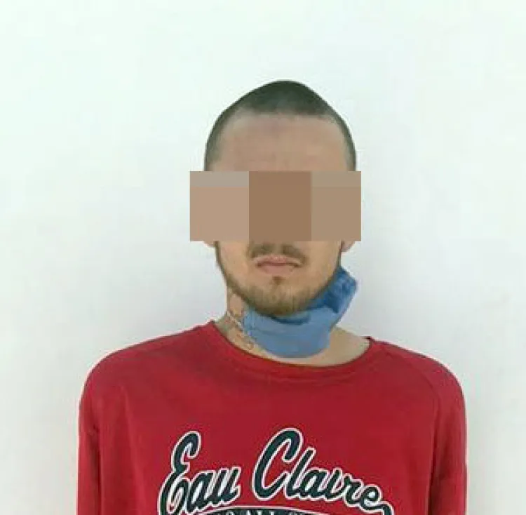 Sorprenden a dos con arma y narcótico