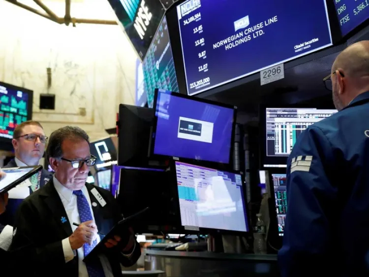 Caída del petróleo arrastra a mercados financieros