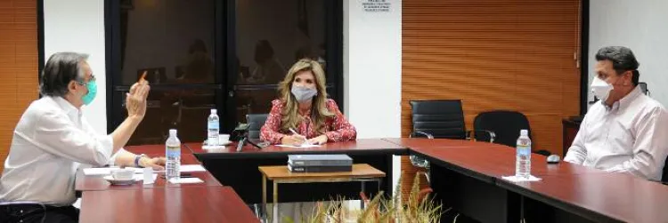 Supervisa entrega de créditos