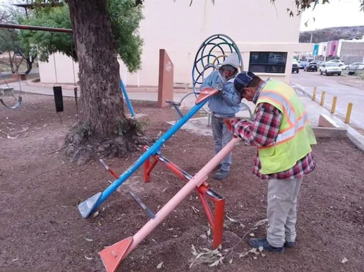 Mejoran espacios públicos