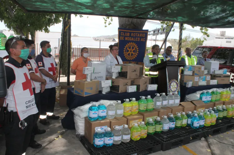 Donan equipo médico para protección