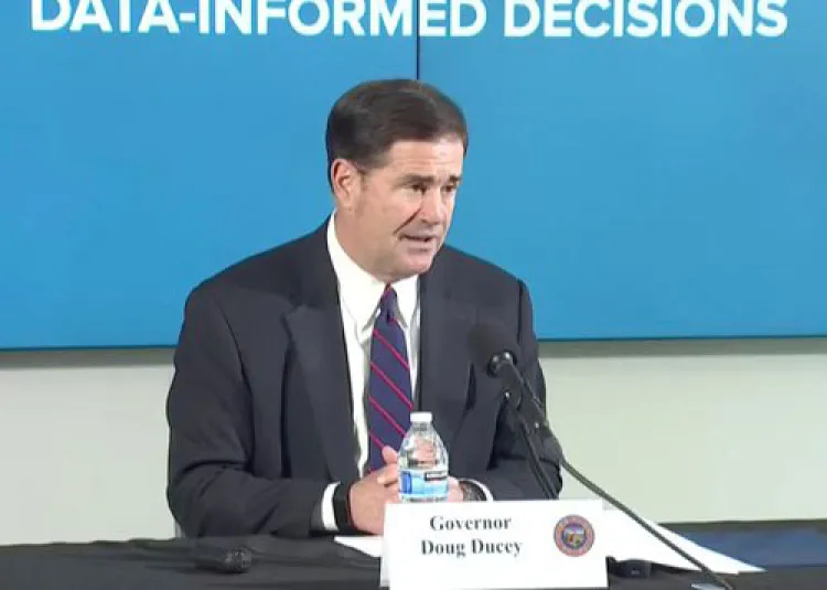 Revitaliza Doug Ducey economía de Arizona