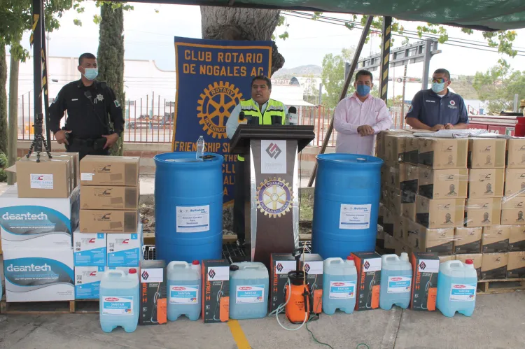 Entregan material para protección a la salud