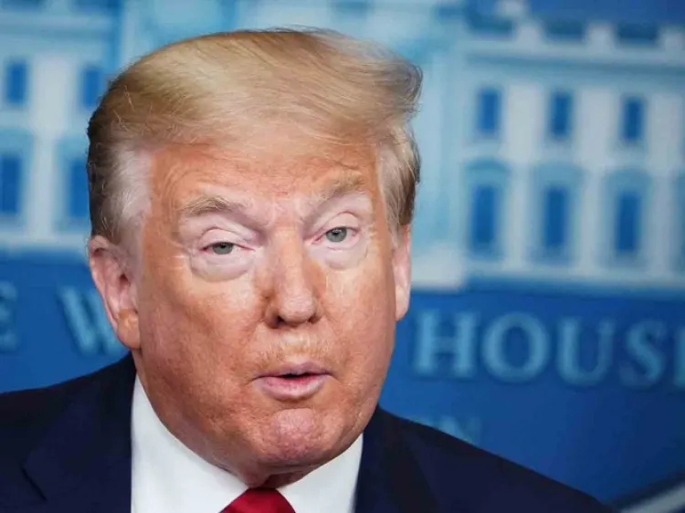 Trump pide reapertura de iglesias por ser 'esenciales'