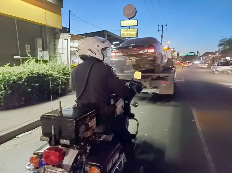 Choca menor contra señalamiento de tienda