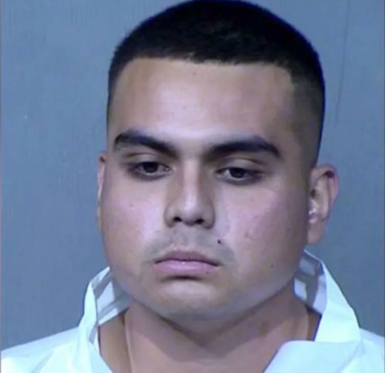 Dispara contra quienes lo molestaban; mata a uno