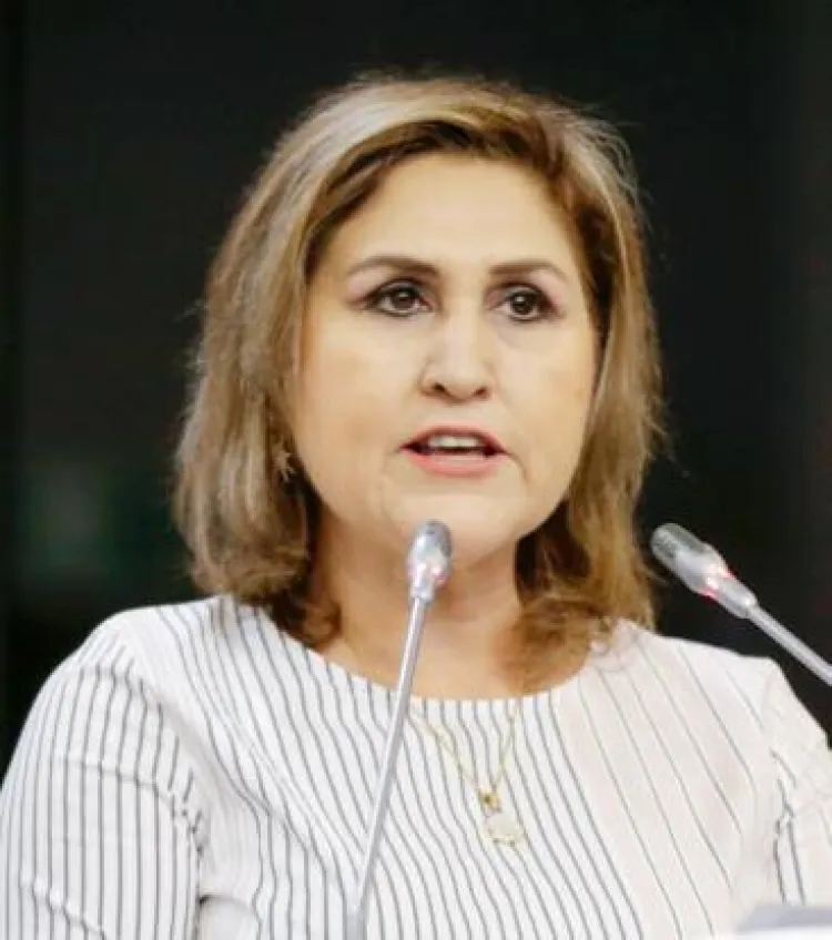 Da positivo Diputada Rosa Icela Martínez