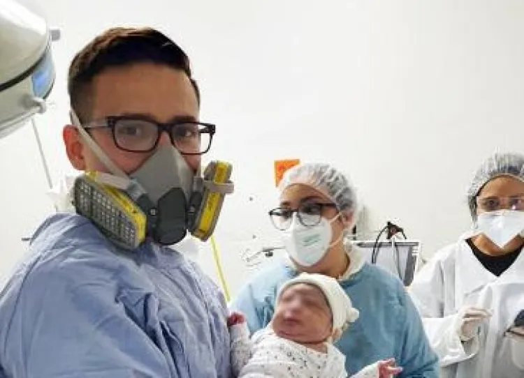 Nace primer bebé de madre contagiada