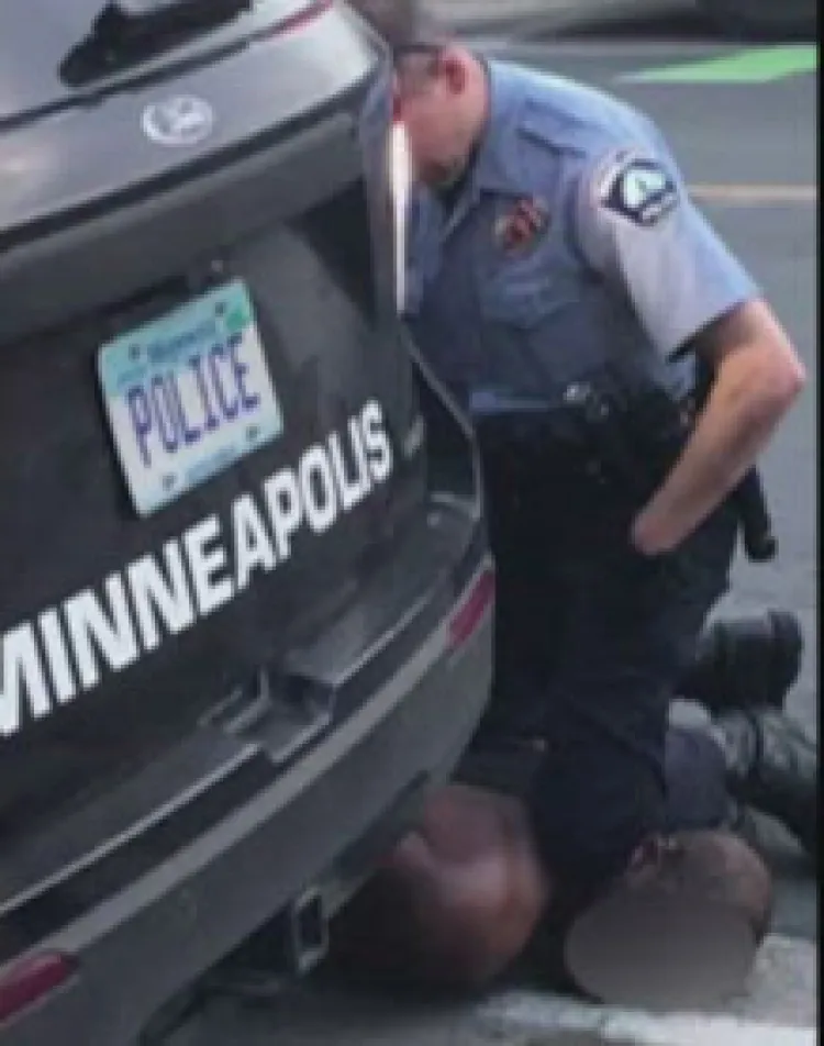 Arrestan a policía por muerte de Floyd