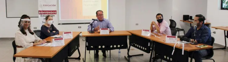 Accederán estudiantes a curso Smart English