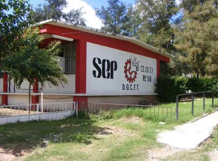 Realiza Cecati 118 varios cursos en línea