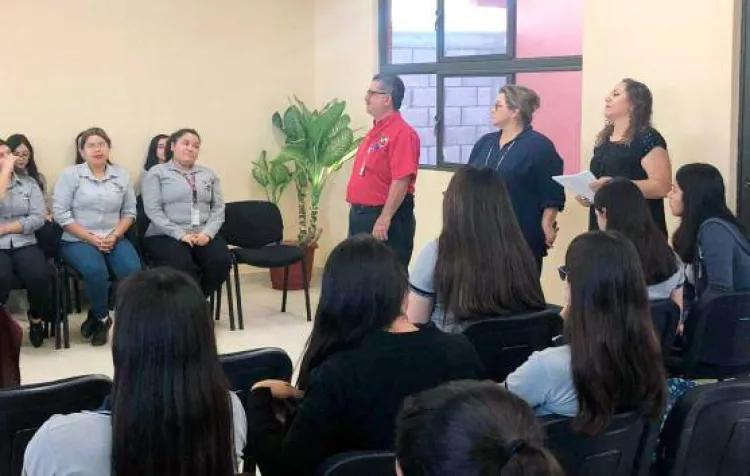 Acreditan a Creson por programas educativos