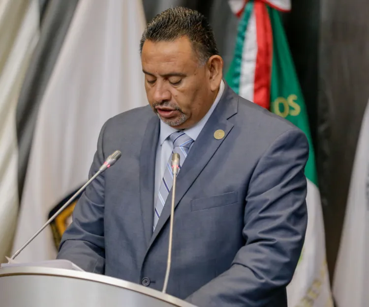 Propone diputado no cortar servicio de agua