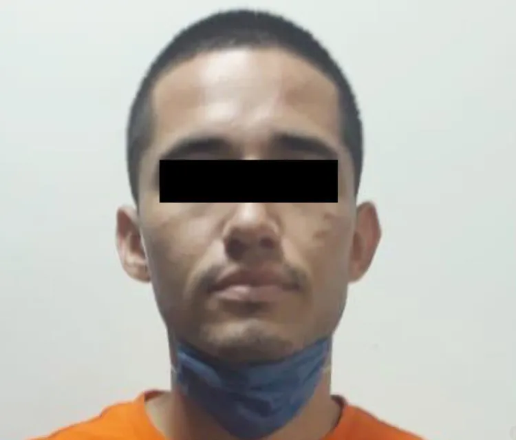 Tres personas detenidas en flagrancia de robo