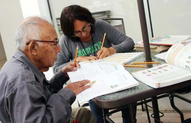 Ofrecerá Sedesson clases a los adultos