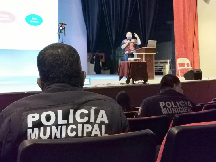Capacitan a elementos de Patrulla Covid-19 en Nogales