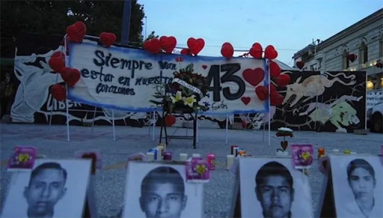 Caen 2 elementos de la AIC por torura en caso Ayotzinapa