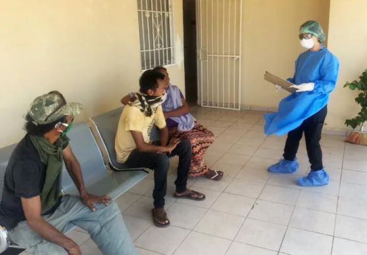 Atienden a personal de Centro de Salud