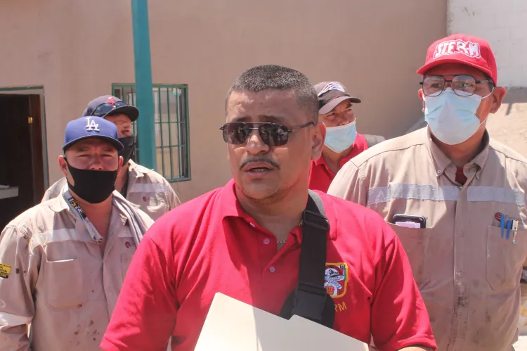 Exigen ferrocarrileros protección