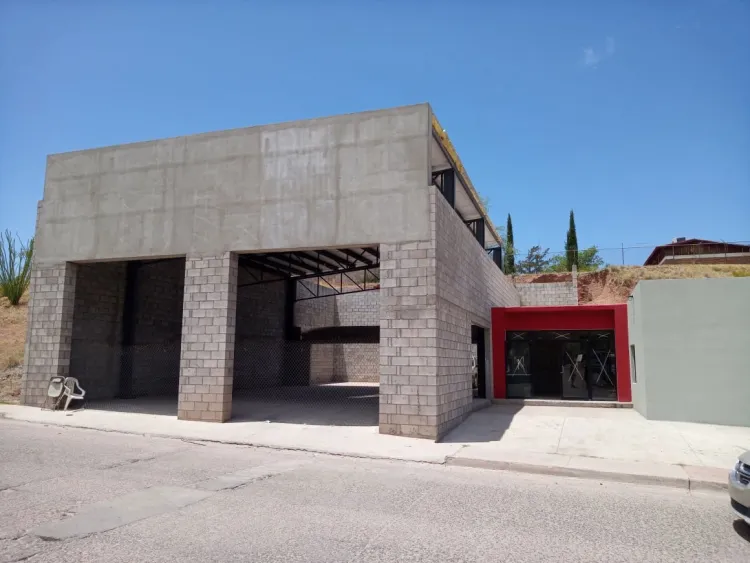 Un avance del 75 por ciento lleva estación de Bomberos