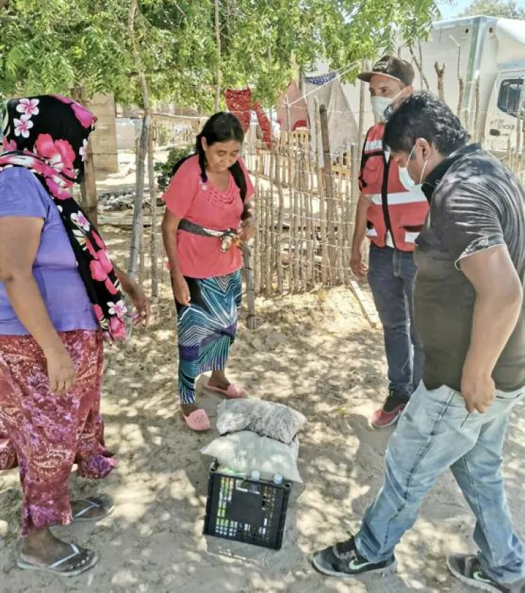 Llevan apoyo alimentario a Seris