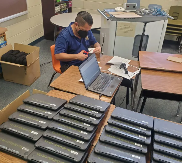 Inician clases virtuales en Condado Santa Cruz