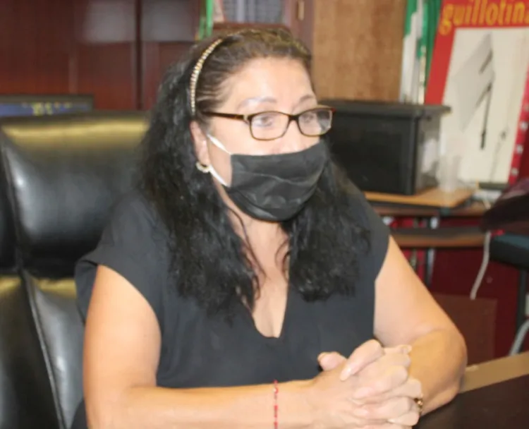 Avanza entrega de becas municipales