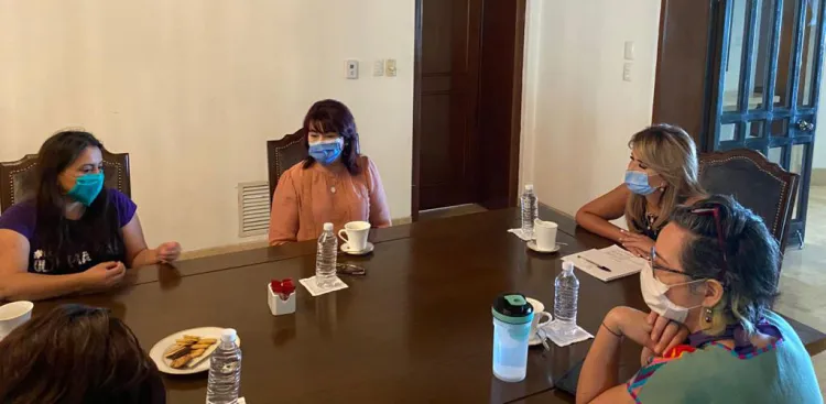 Dialoga Gobernadora con Olimpia Coral Melo