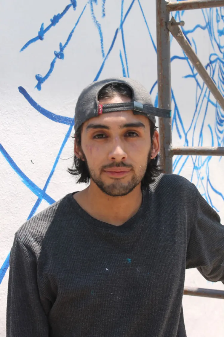 Elaboran impresionante mural en plaza pública