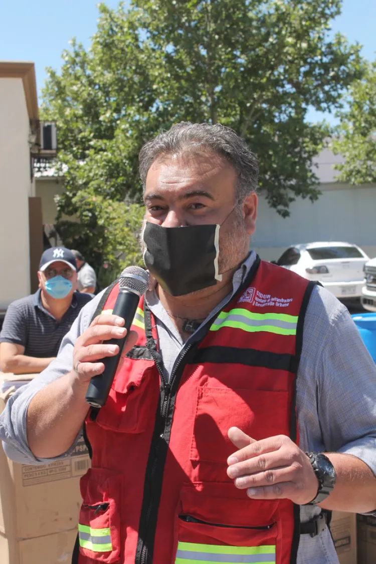 Se compromete el director del Transporte