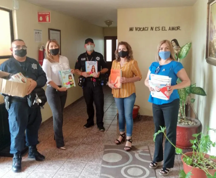 Entrega Unavim guías escolares