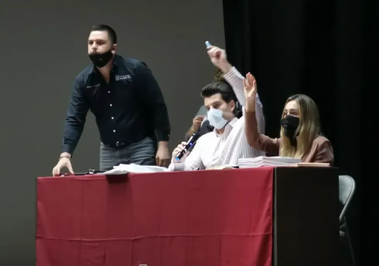 Donan terreno a la Cruz Roja