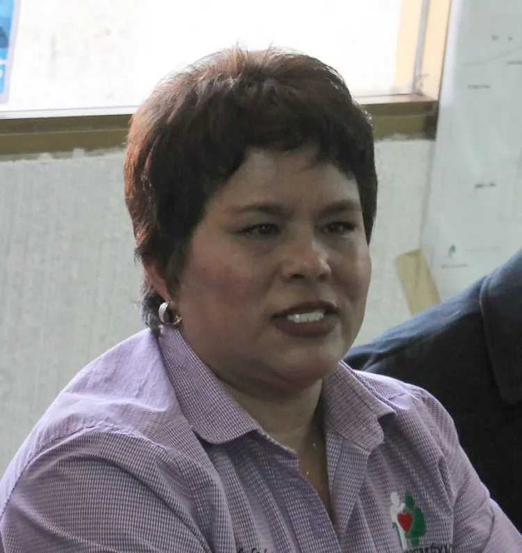 Agradece donación de terreno