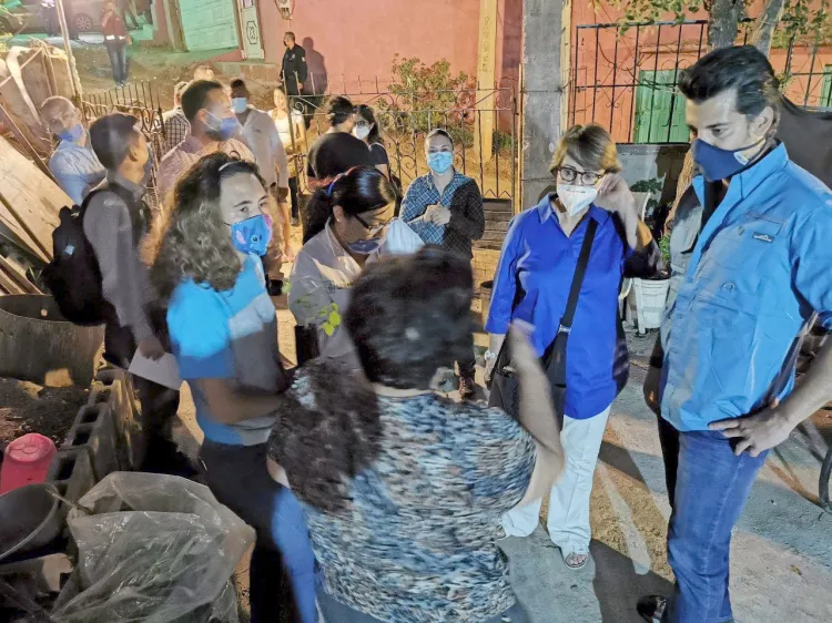 Dialoga Alcalde con vecinos de Col. Obrera