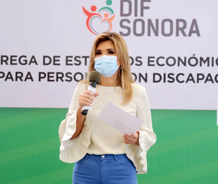 Beneficia Gobernadora a niños y niñas sonorenses