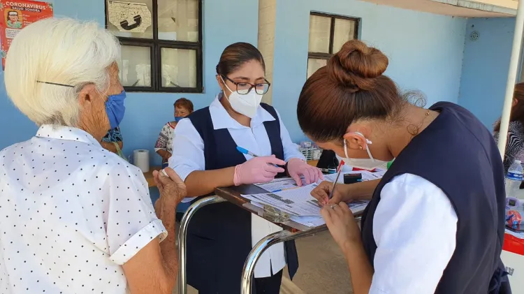 Realizan jornada de salud en Guaymas