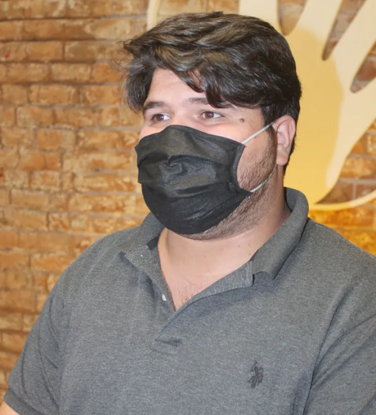 Rehabilitan jóvenes canchas deportivas
