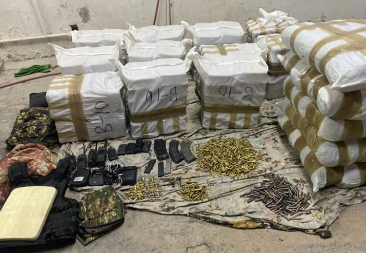 Decomisan casi media tonelada de “cristal”