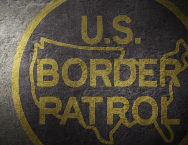 Mata agente a migrante