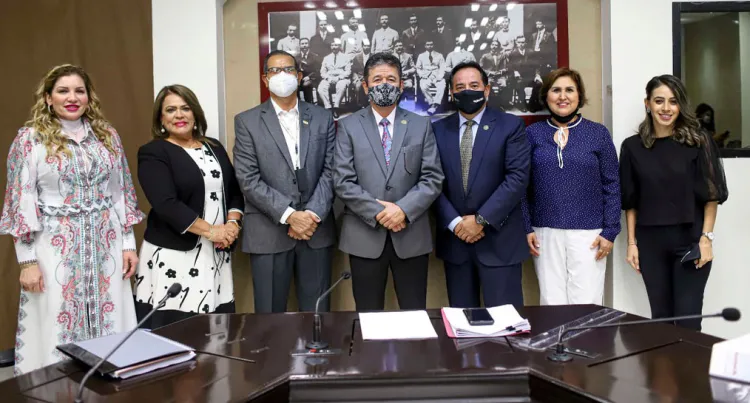 Presentan fiscalización a cuentas públicas 2019