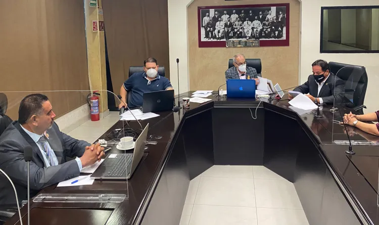 Buscan que cubre-bocas sea obligatorio por ley