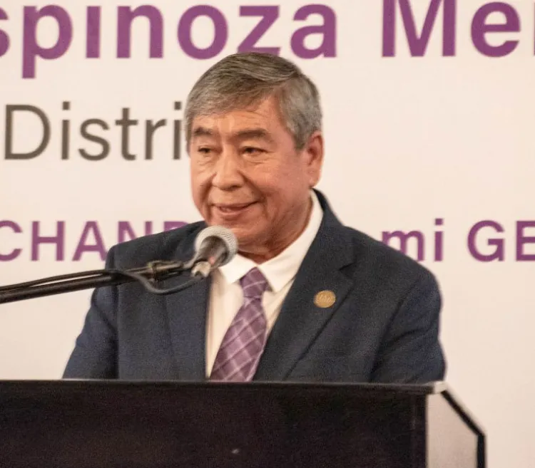 Presenta legislador informe de actividades