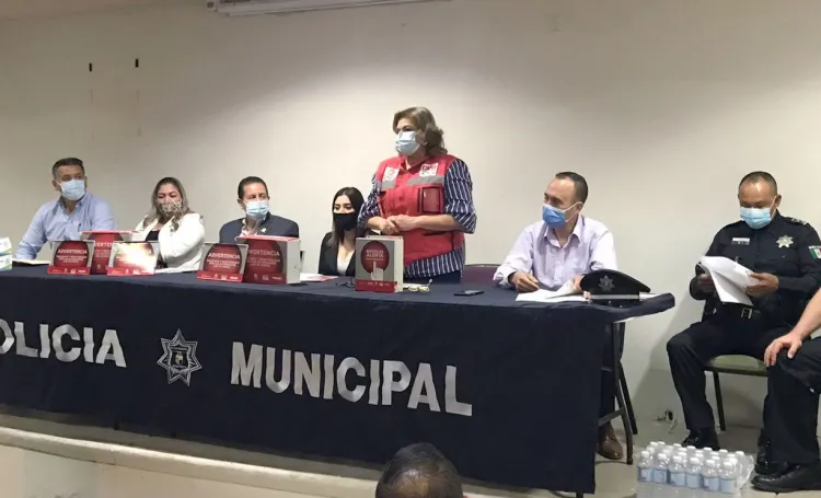 Facilitan herramientas a comerciante