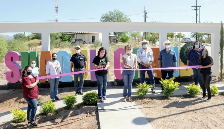 Reciben habitantes obras de beneficio