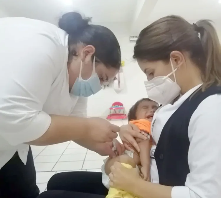 Vacunan contra la Influenza