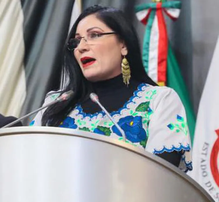 Presenta Diputada informe legislativo