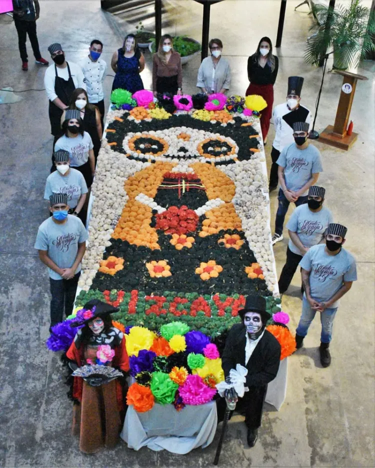 Exhibe DIF-Municipal a la “Mega Catrina”